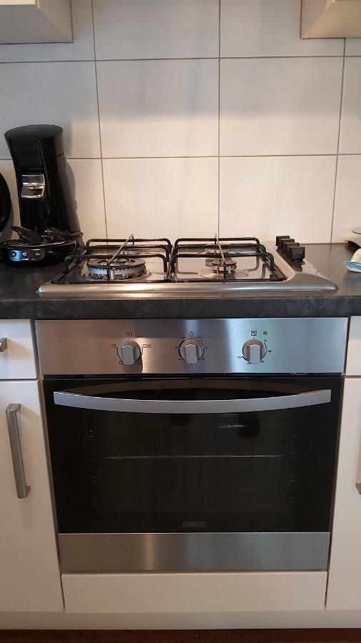 Comfortabel En Gezellig Familie Chalet Tot 6 Personen Op De Veluwe Bungalowpark De Kern Putten Extérieur photo