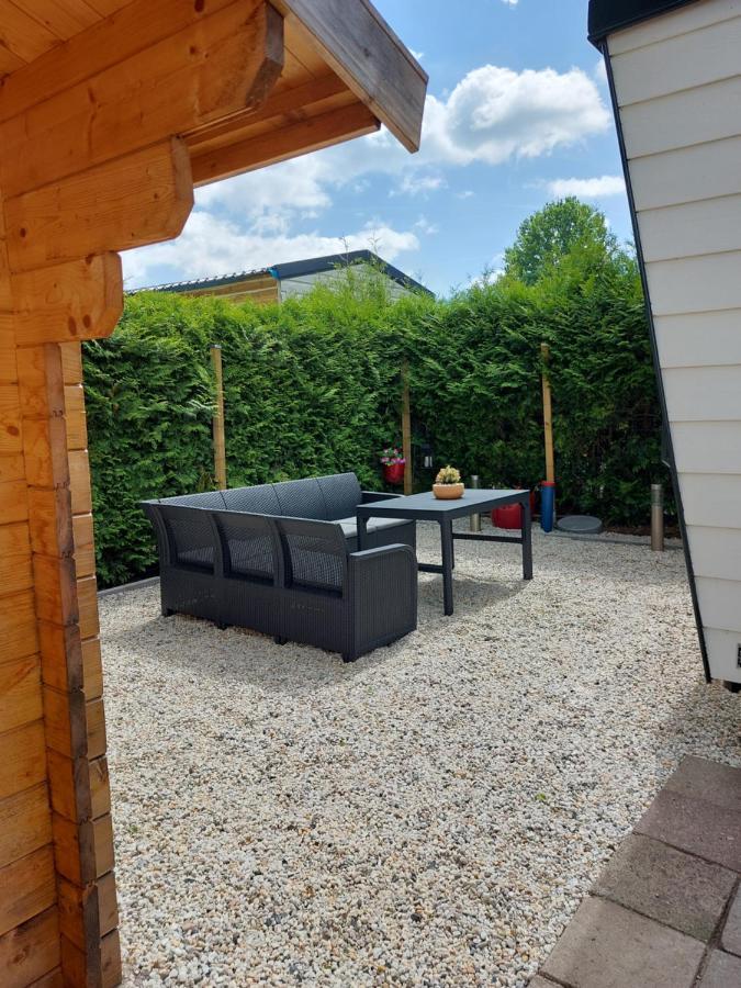 Comfortabel En Gezellig Familie Chalet Tot 6 Personen Op De Veluwe Bungalowpark De Kern Putten Extérieur photo