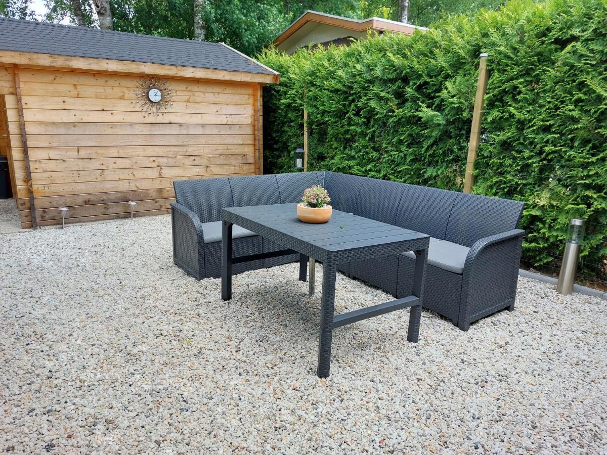 Comfortabel En Gezellig Familie Chalet Tot 6 Personen Op De Veluwe Bungalowpark De Kern Putten Extérieur photo